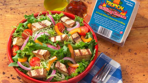 Grilling Cheese Tossed Salad