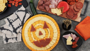 Recipe presentation for: Halloween Charcuterie Board