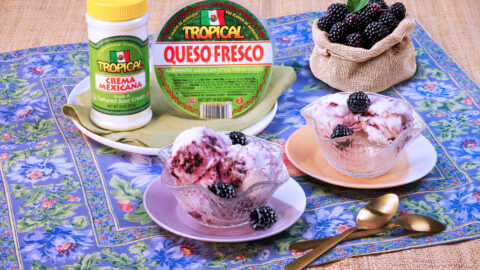 Thumbnail image for: Nieve de Queso y Zarzamora