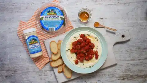 Thumbnail image for: Cheese Dip with Tomato & Garlic